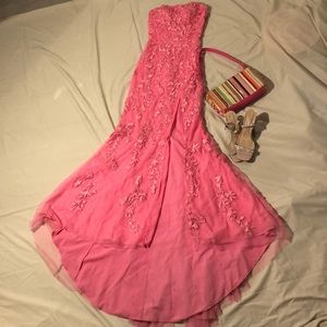 Sherri Hill pink prom dress